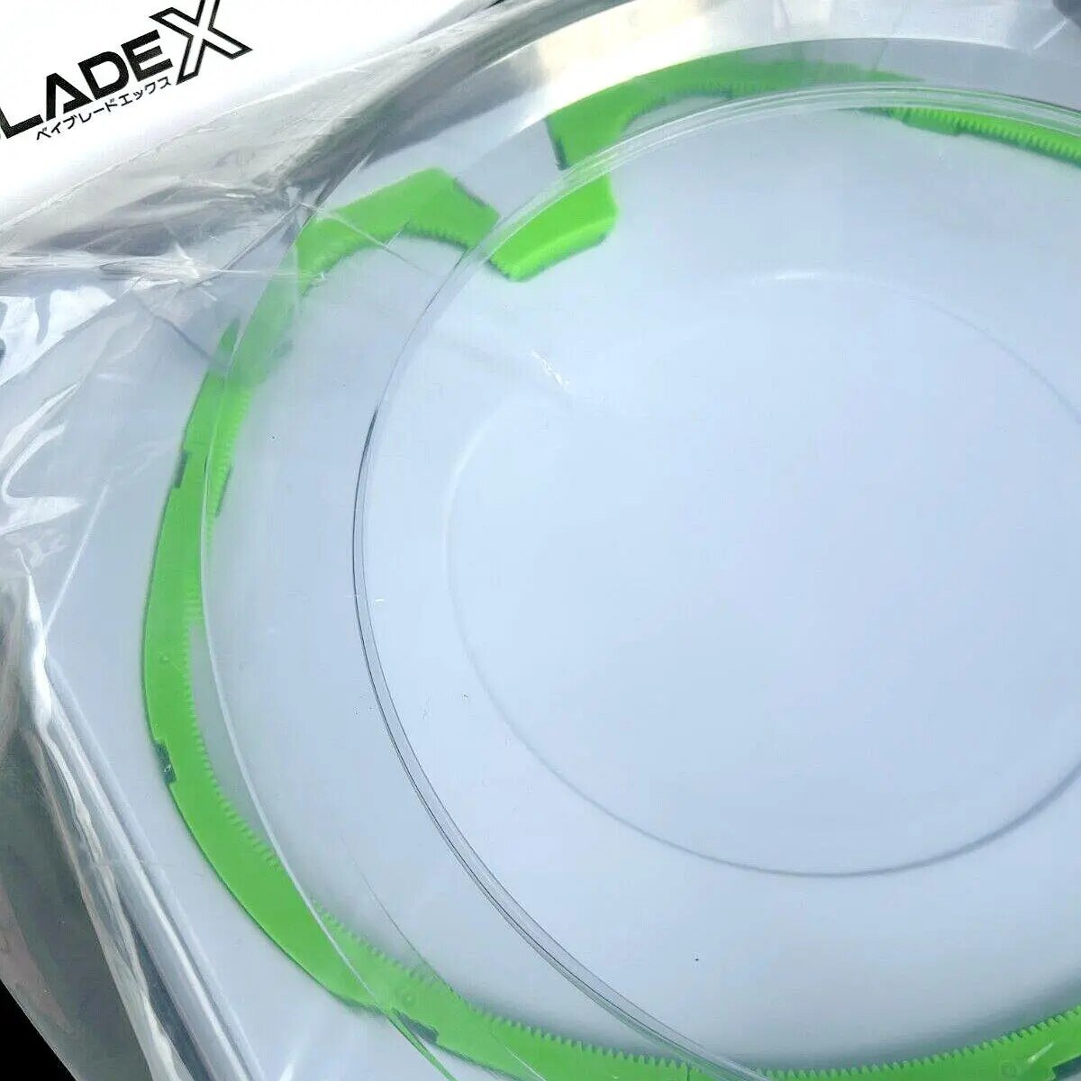 BX - 10 Estadio de BeyBlade X con Rieles Verdes. [BeyBlade Original] - BeyClub Shop